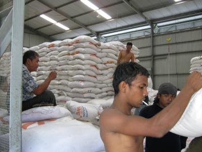  Batu Panjang Usulkan  200 KK  Penerima Raskin 2014